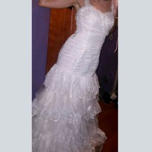 Free gift Long train wedding dress